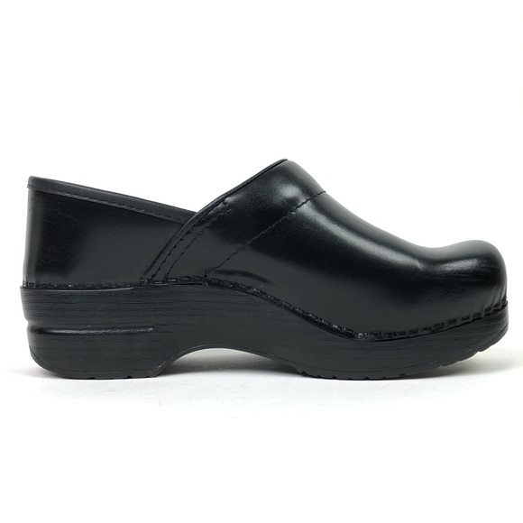 Dansko Professional Black Cabrio Leather Clog - Picture 4 of 14